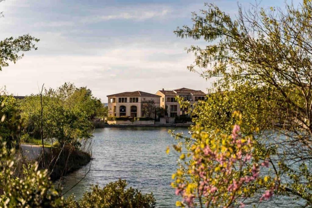 Moment De Detente Sur Le Golf De Pont-Royal Mallemort Exterior foto